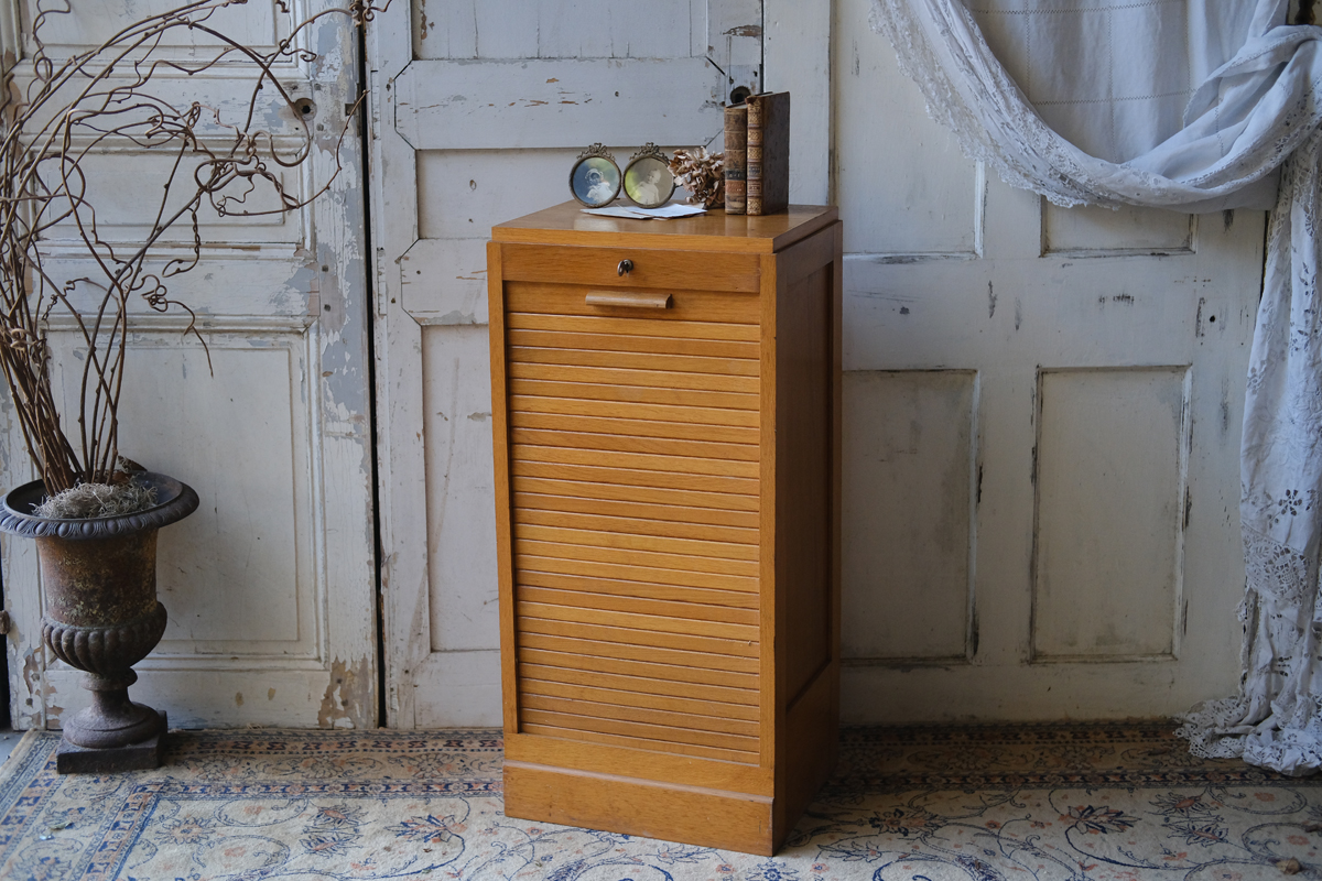 E176-2 フランス Brocante 蛇腹式キャビネット 収納